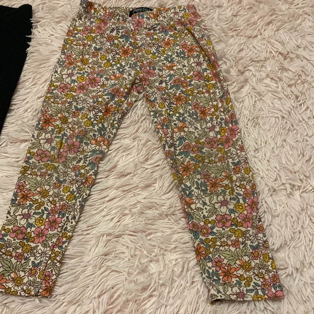 Pair of 4T girls leggings